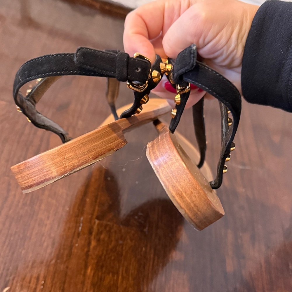 Prada Black and Gold Studded Sandals 39.5 - Picture 4 of 9